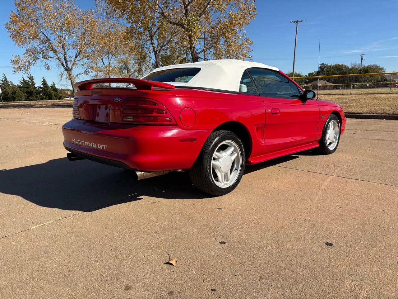Used 1994 Ford Mustang GT RWD image 41