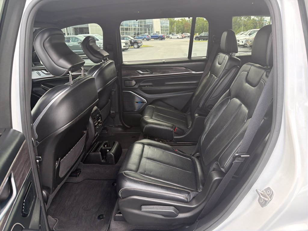 Used 2021 Jeep Grand Cherokee L Overland w/ Advanced Protech Group III AWD/4WD image 14