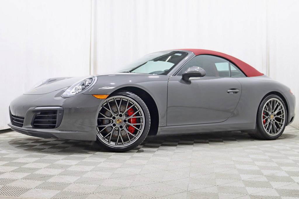 Used 2018 Porsche 911 Carrera S RWD image 3
