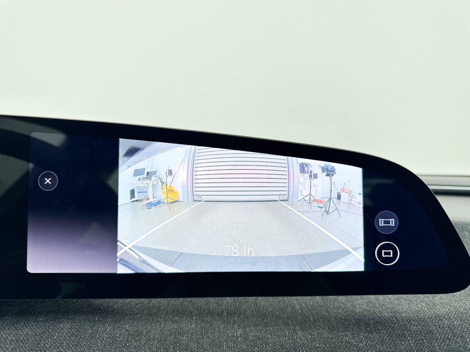 Used 2024 Lucid Air Pure RWD image 8