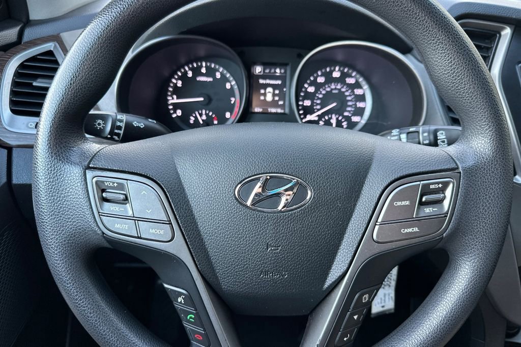 Used 2017 Hyundai Santa Fe Sport image 19