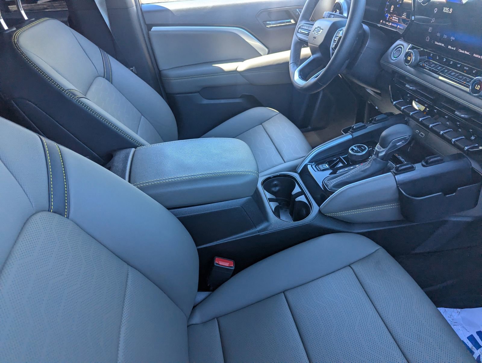 Used 2026 Chevrolet Colorado ZR2 w/ Technology Package image 11