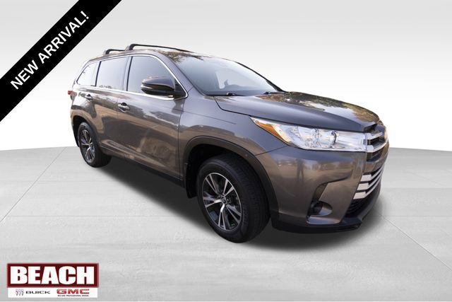 Used 2019 Toyota Highlander LE