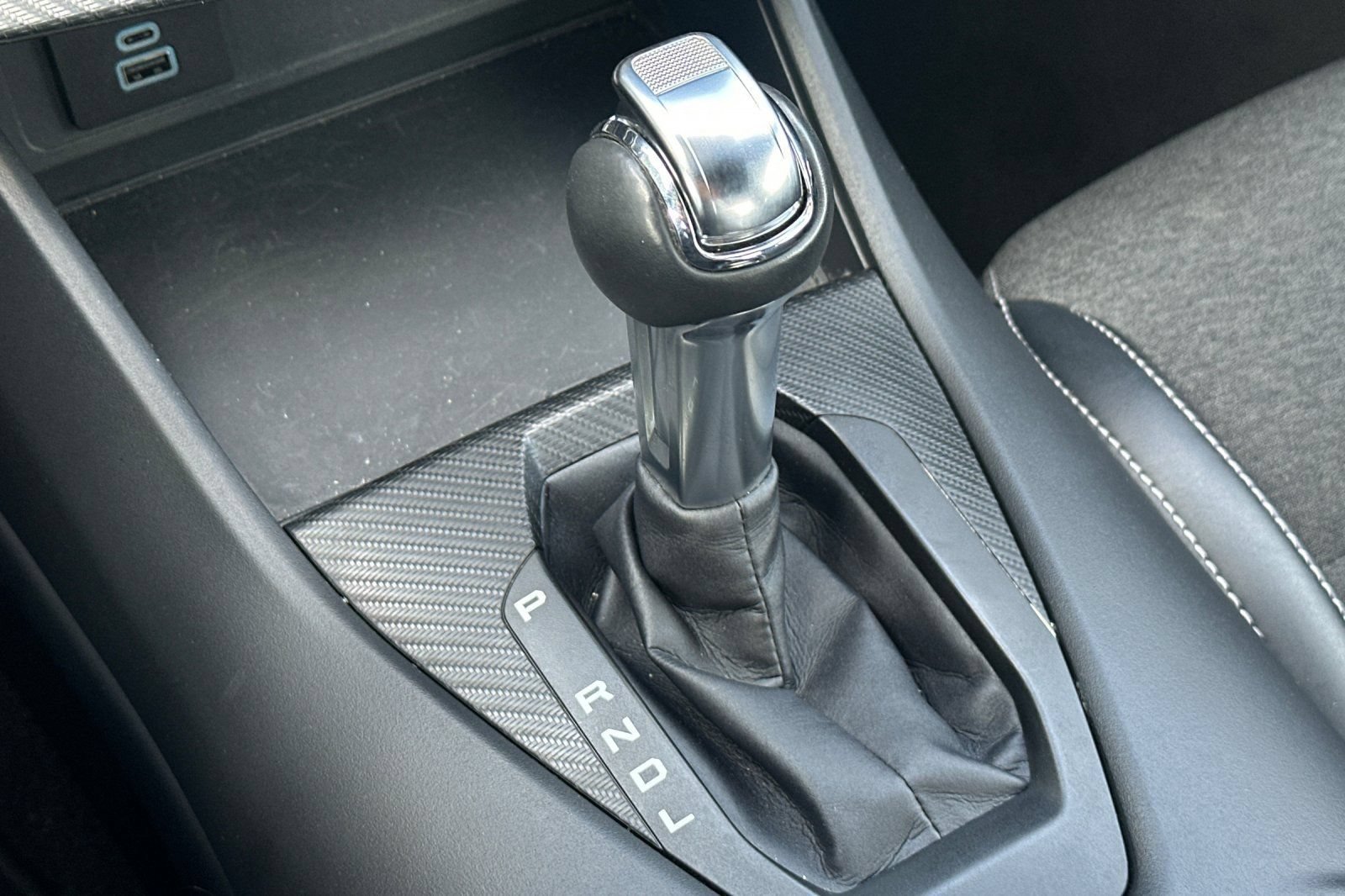 Used 2024 Ford Mustang Coupe RWD image 21
