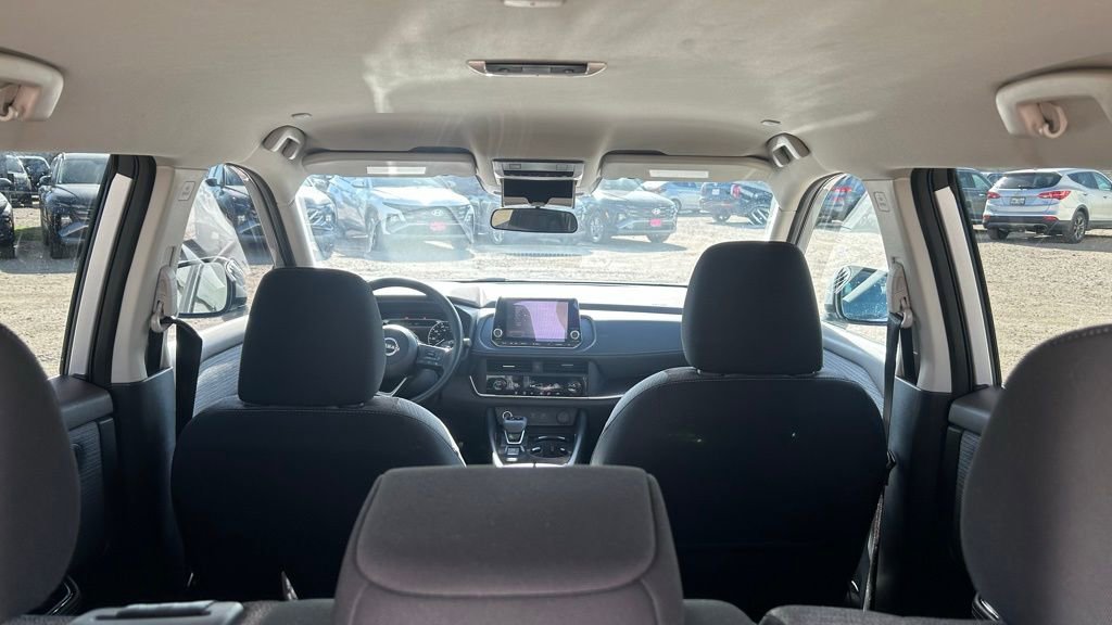 Used 2023 Nissan Rogue SV image 25