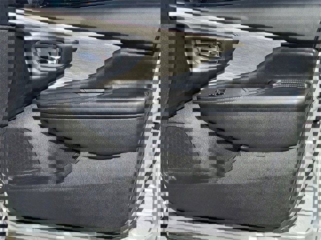 Used 2017 Nissan Murano S w/ Navigation Package image 14