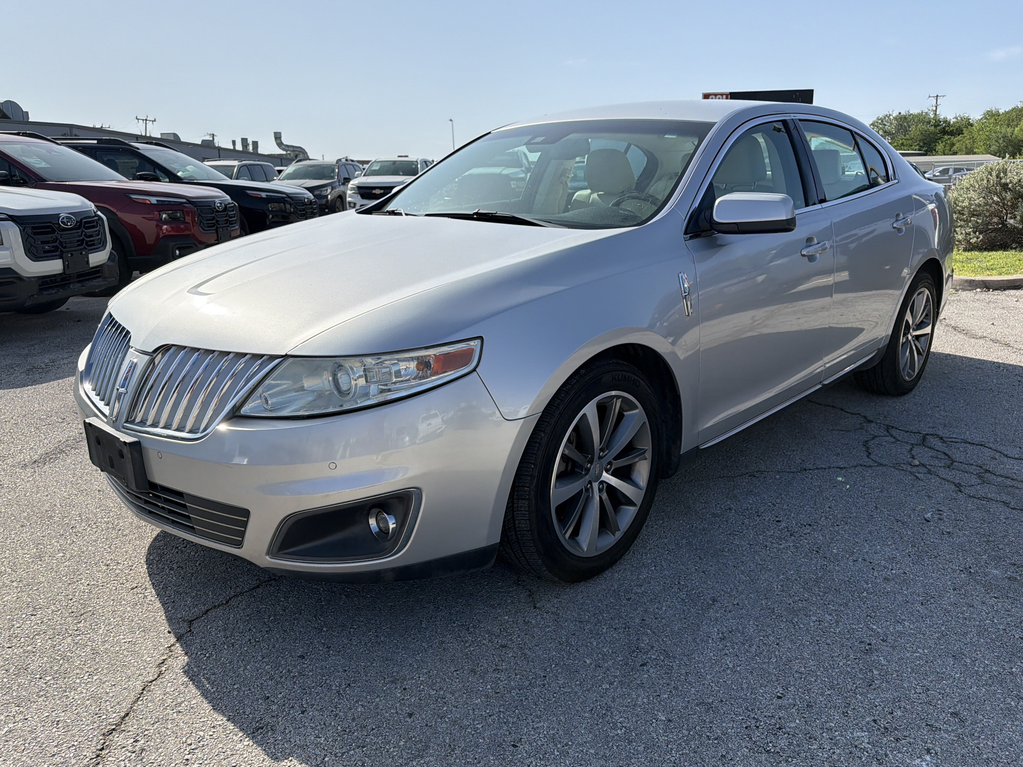 Used 2009 Lincoln MKS FWD image 7
