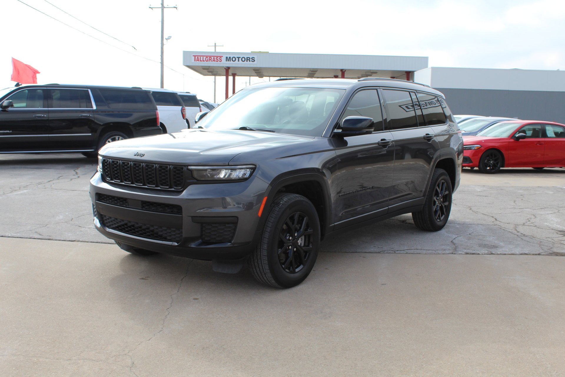 Used 2024 Jeep Grand Cherokee L Laredo image 11