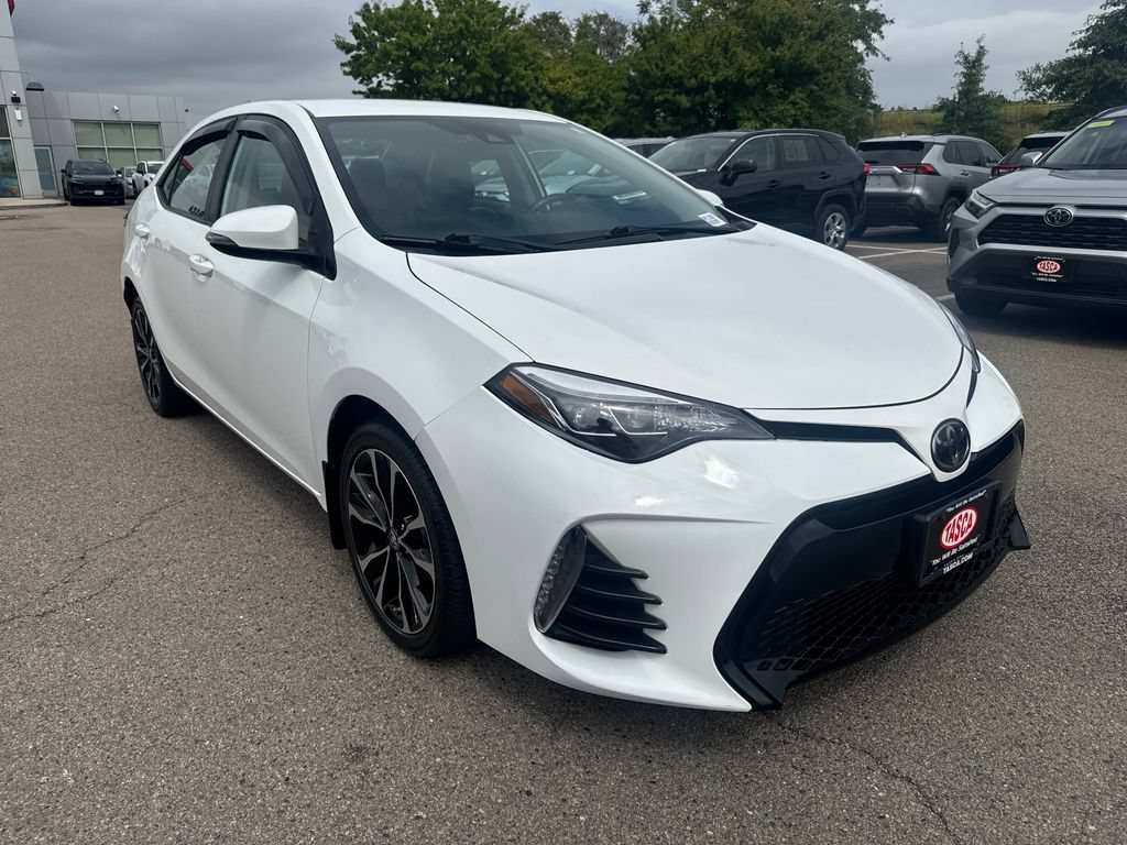 Used 2019 Toyota Corolla SE w/ Carpet Mat Package (TMS) FWD image 9