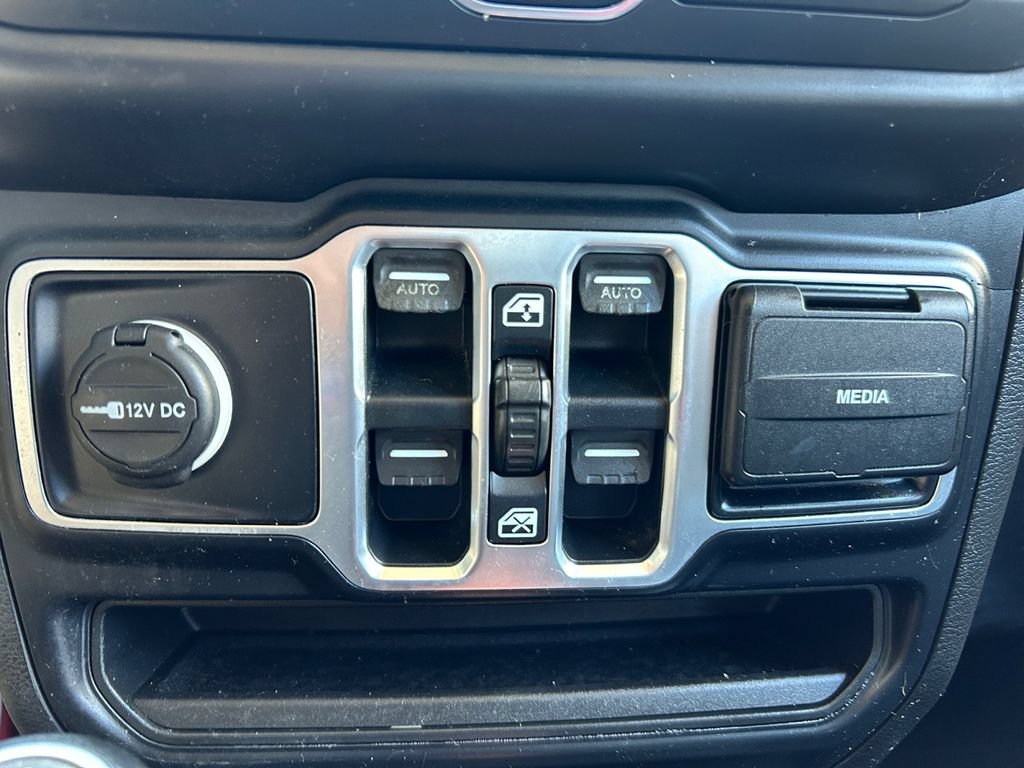 Used 2019 Jeep Wrangler Unlimited Sport S AWD/4WD image 24