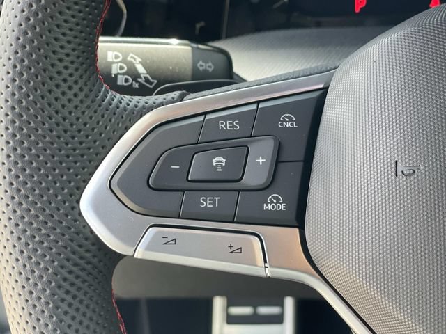 New 2026 Volkswagen GTI SE FWD image 8