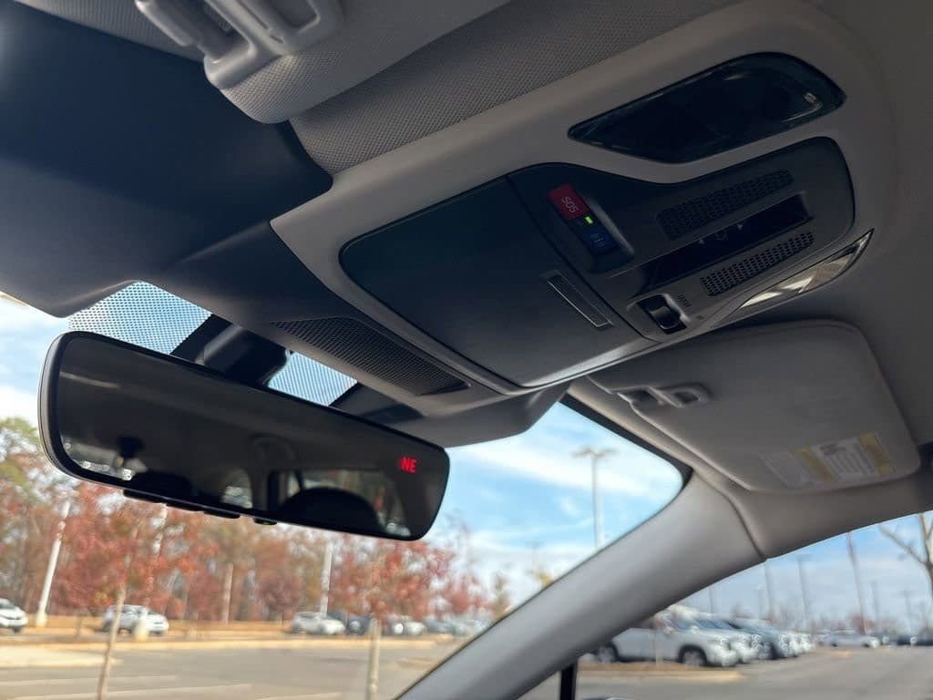 Used 2023 Subaru Outback Onyx Edition image 28