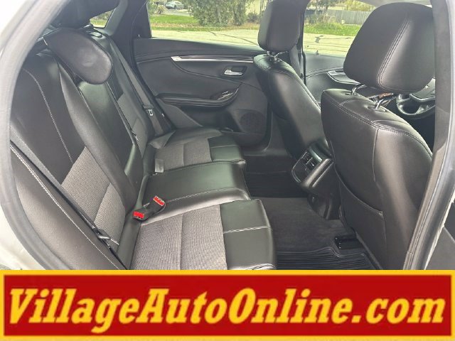 Used 2015 Chevrolet Impala LT w/ Convenience Package FWD image 31
