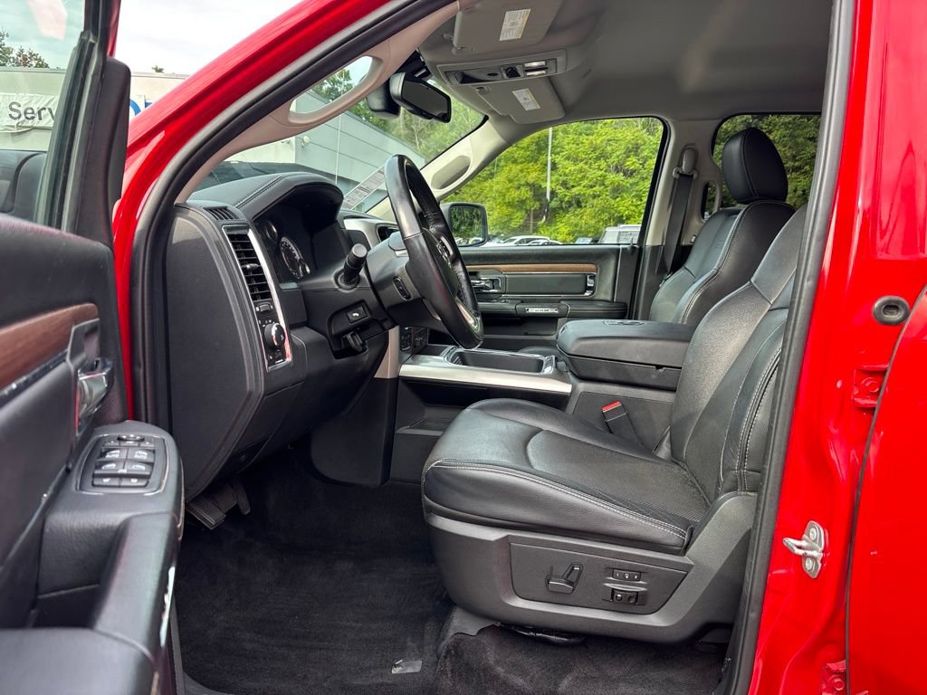 Used 2017 RAM 1500 Laramie w/ Convenience Group AWD/4WD image 16