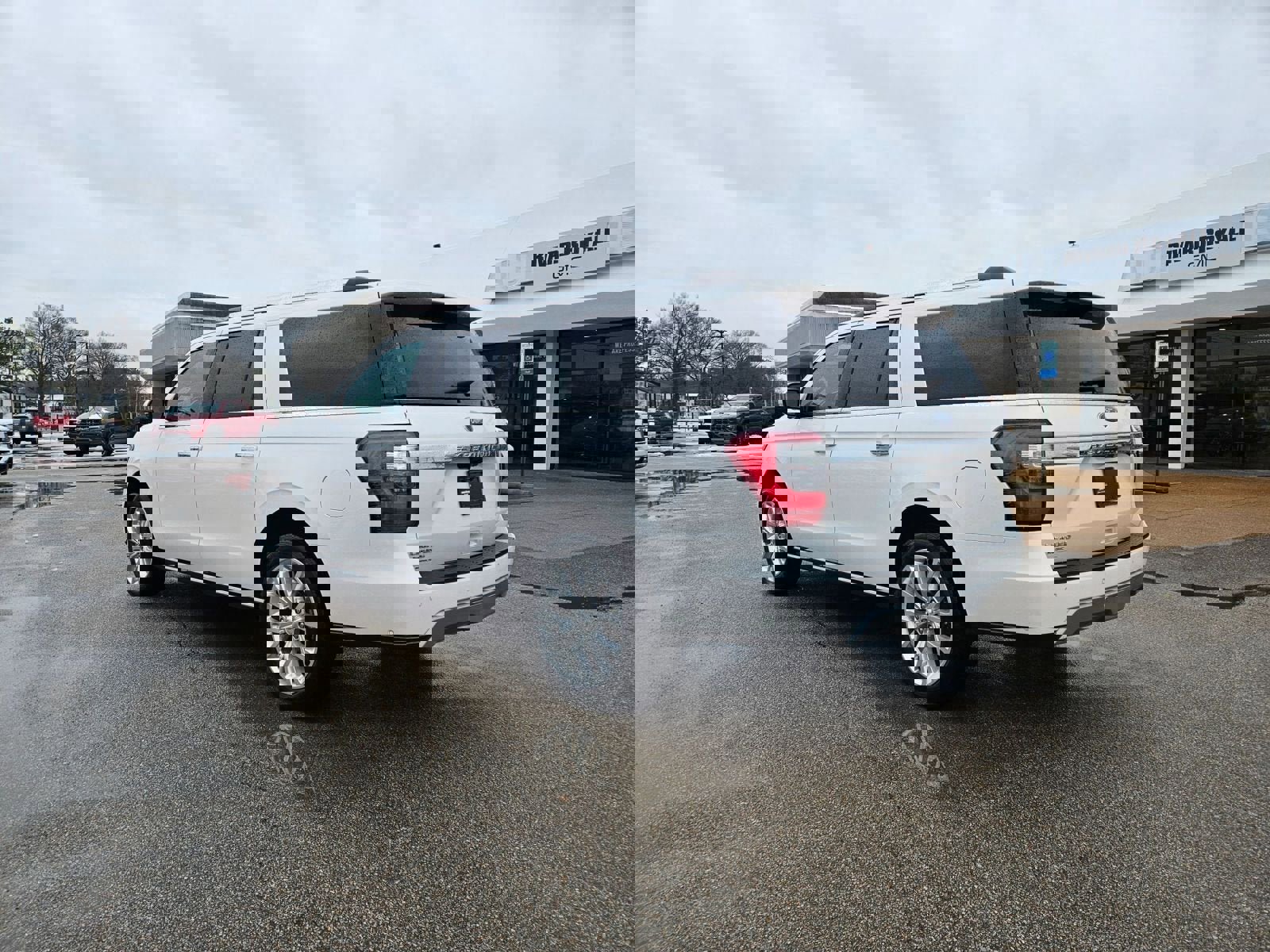 Used 2019 Ford Expedition Max Limited w/ Equipment Group 302A image 38