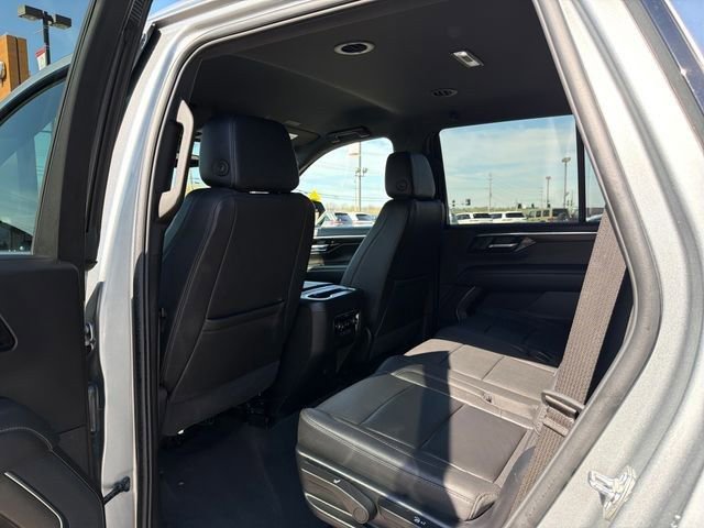 Used 2025 Chevrolet Tahoe LT AWD/4WD image 24
