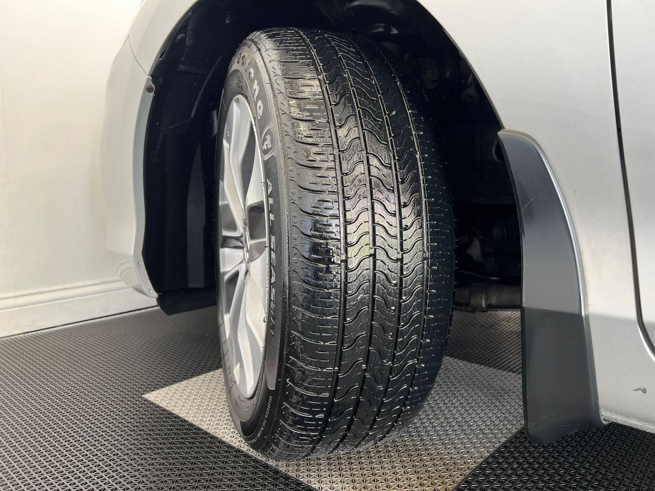 Used 2014 Honda Accord EX-L image 31