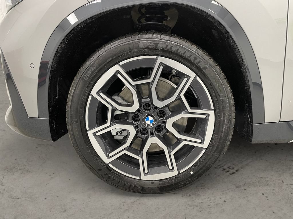 New 2026 BMW X1 xDrive28i w/ Technology Package AWD/4WD image 12