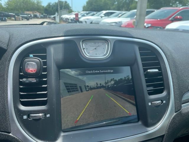 Used 2021 Chrysler 300 Touring L RWD image 7