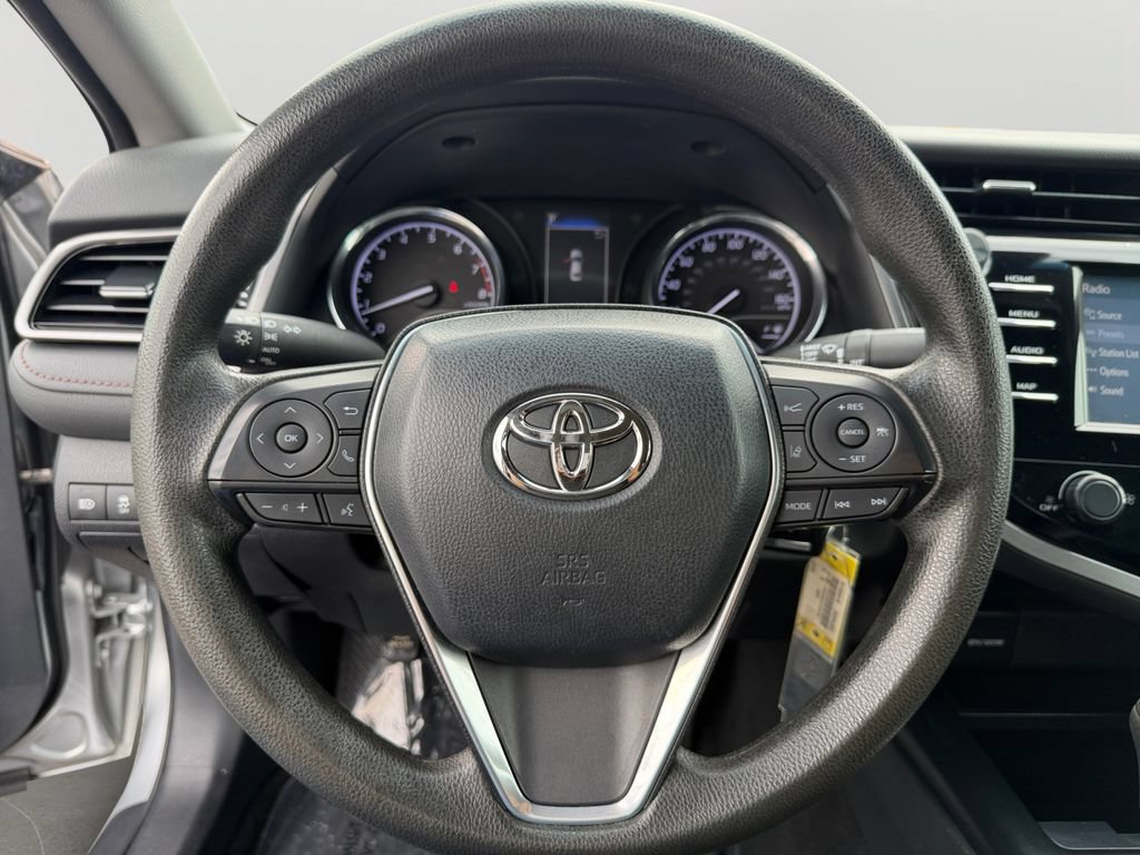 Used 2019 Toyota Camry LE FWD image 18