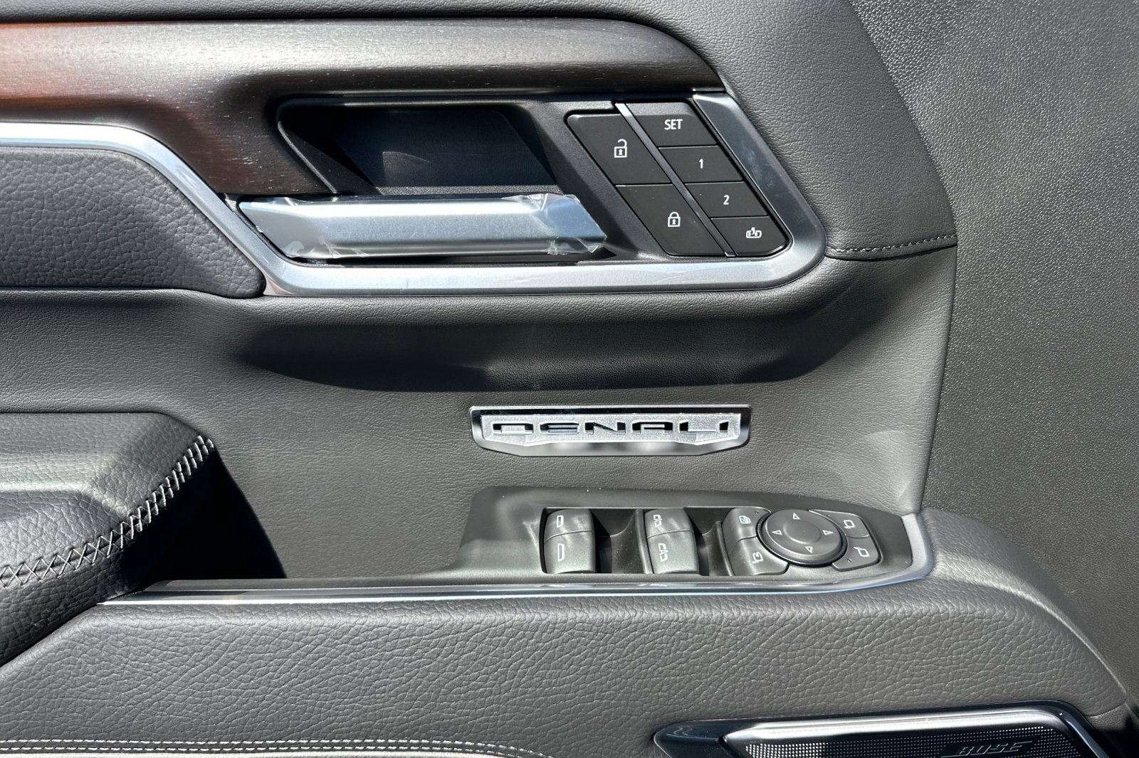 New 2026 GMC Sierra 1500 Denali w/ Technology Package image 9