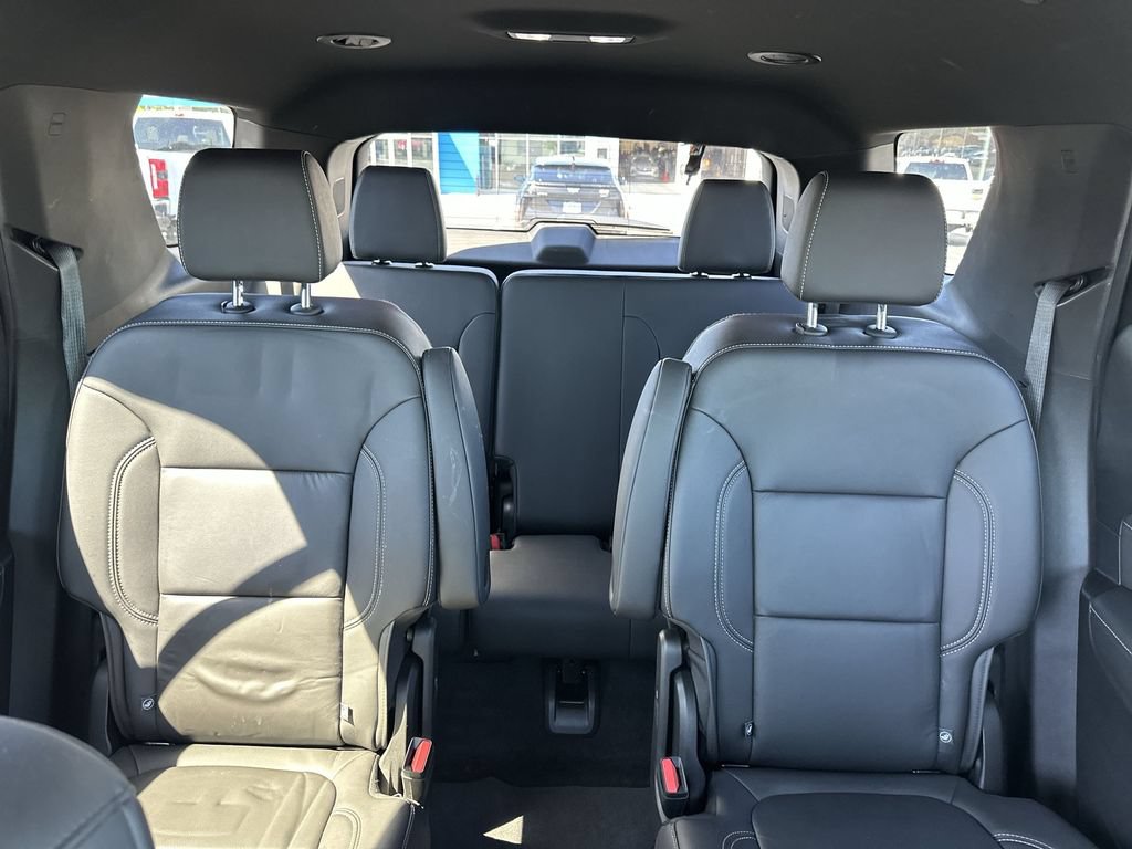 Used 2024 GMC Terrain SLE w/ Driver Convenience Package FWD image 25