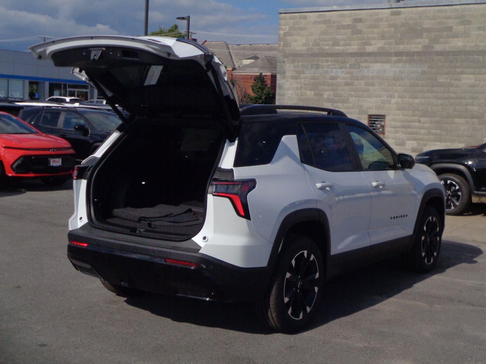 New 2027 Chevrolet Equinox RS w/ Safety and Technology Package AWD/4WD image 7
