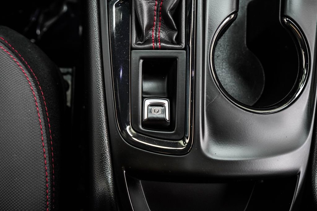 Used 2022 Chevrolet Equinox RS FWD image 26