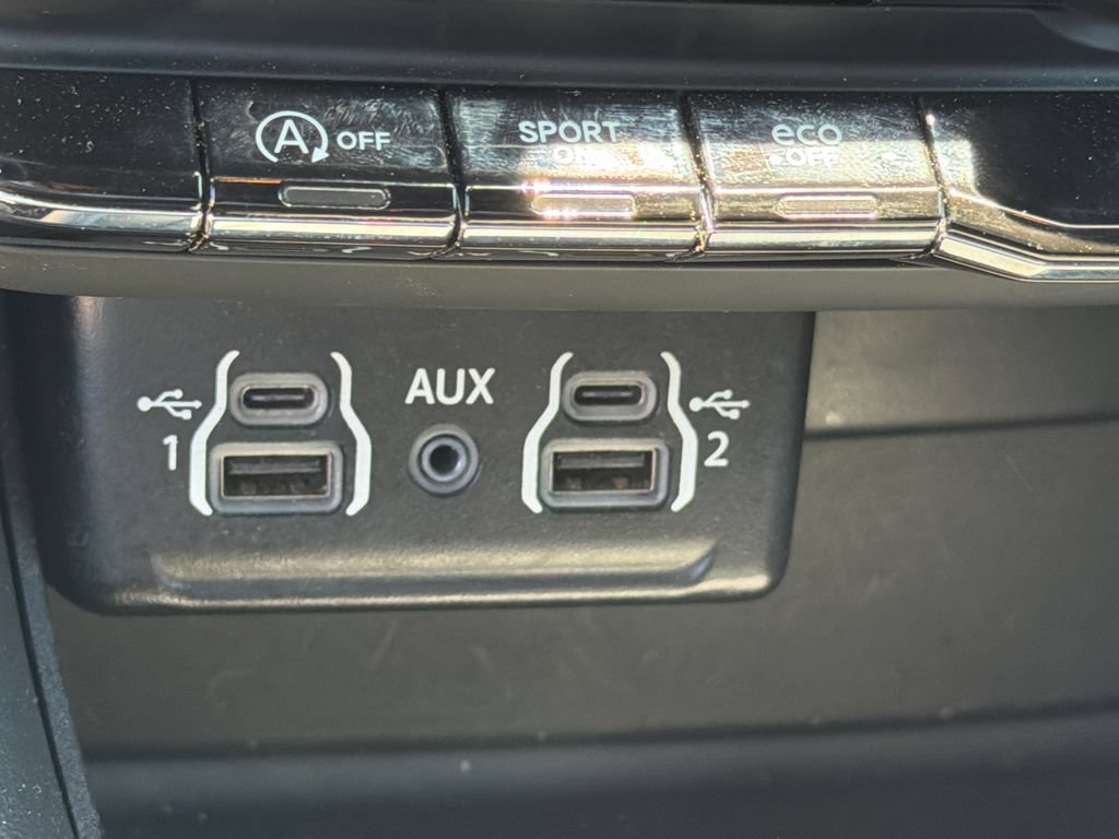 Used 2025 Dodge Durango GT RWD image 31