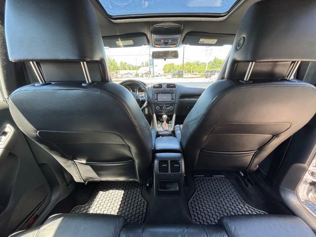 Used 2010 Volkswagen GTI 4-Door image 20