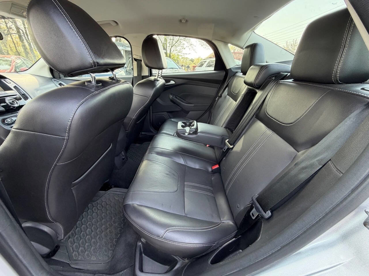 Used 2014 Ford Focus Titanium image 12