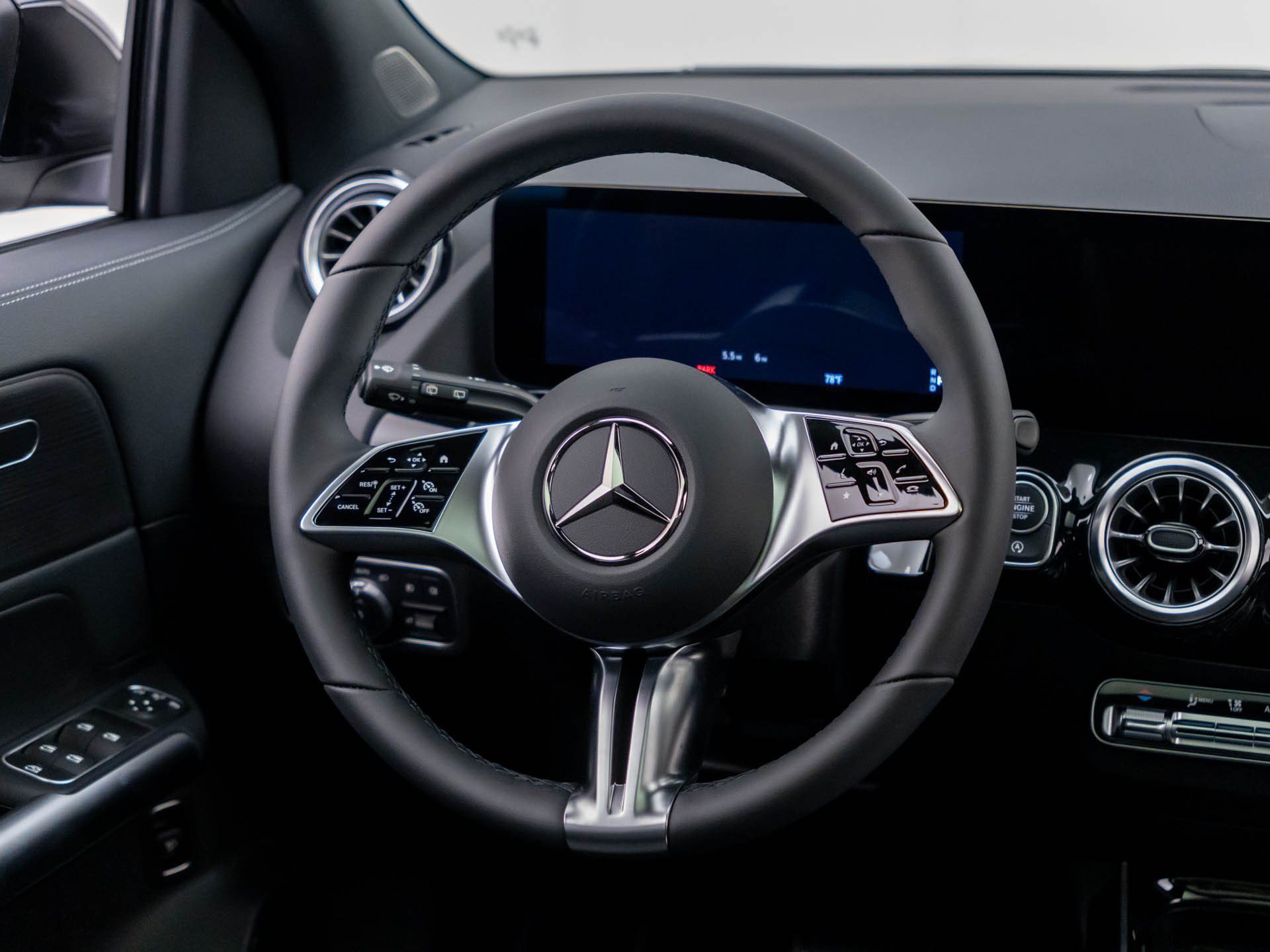 New 2026 Mercedes-Benz GLA 250 4MATIC image 11