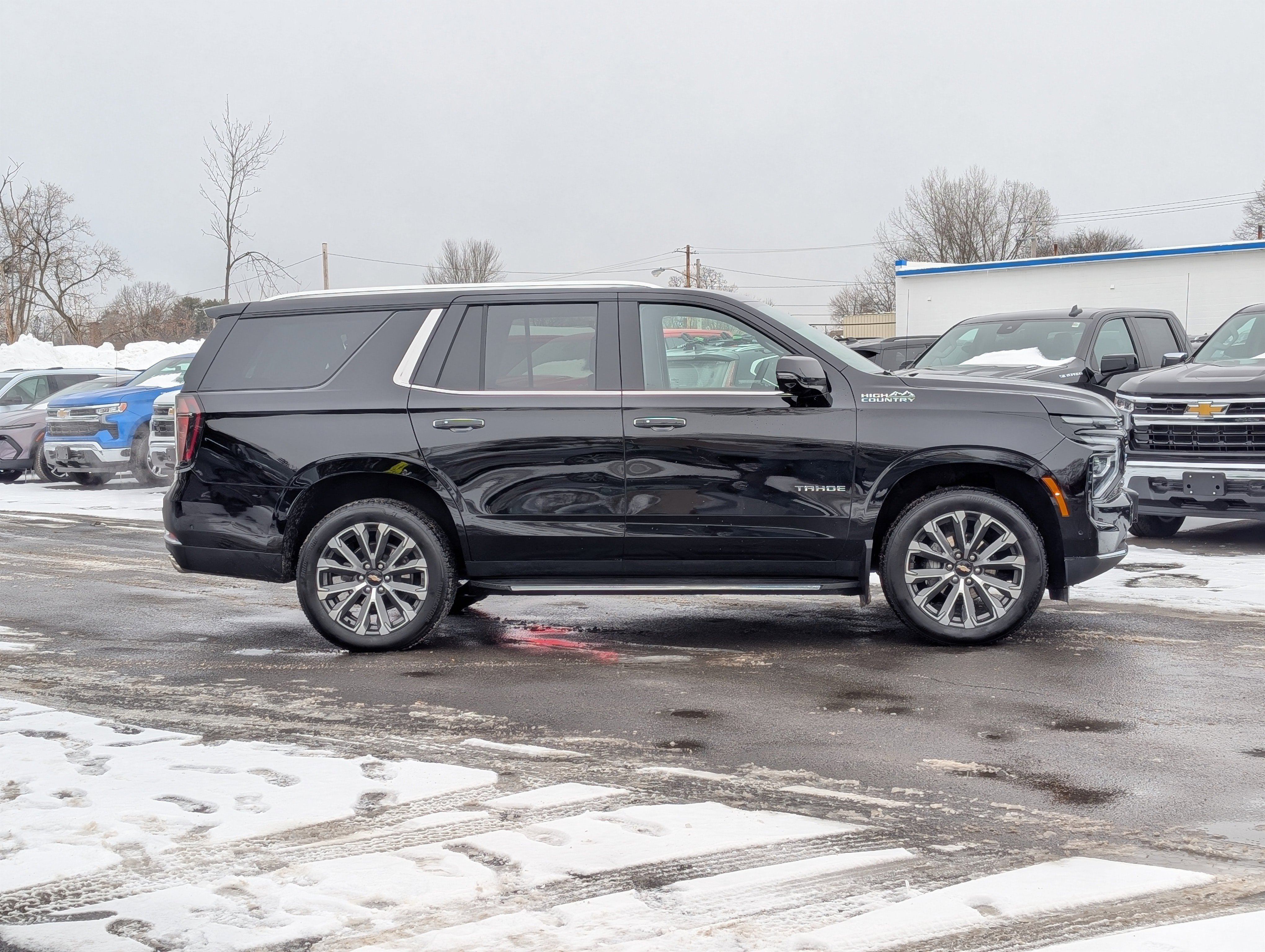 Used 2025 Chevrolet Tahoe High Country image 8