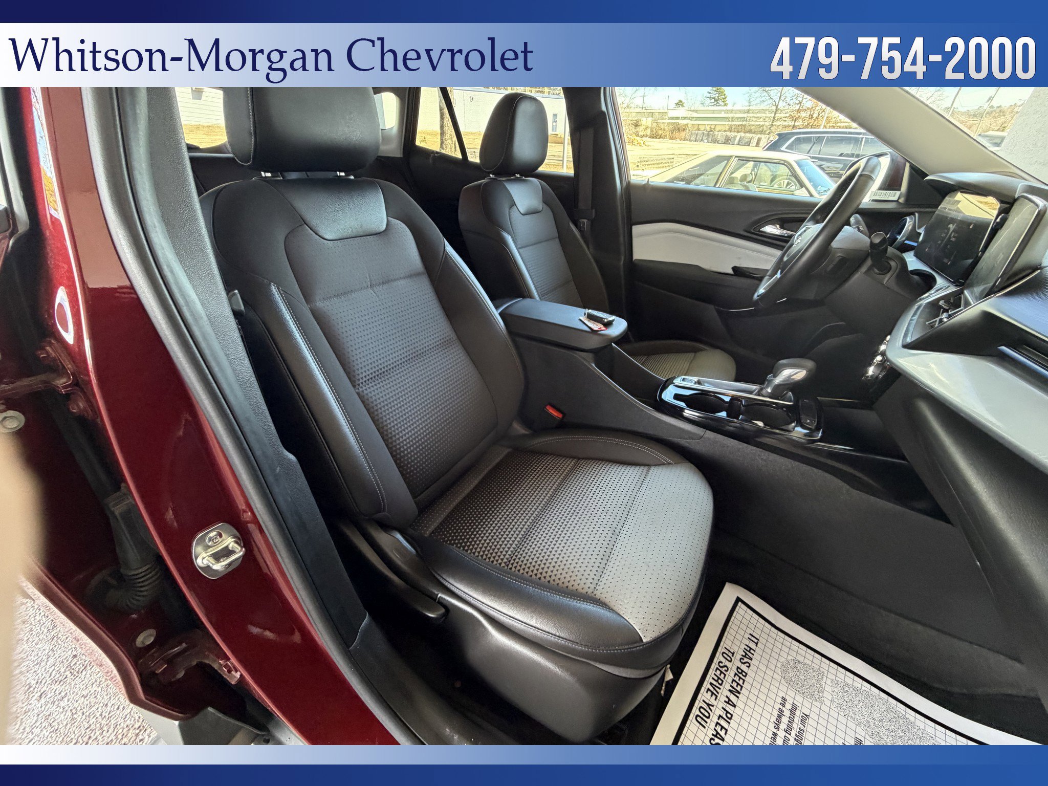 Used 2025 Chevrolet Trax LT w/ LT Convenience Package image 29