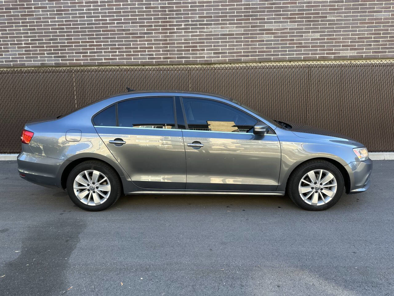 Used 2015 Volkswagen Jetta TDI SE image 8
