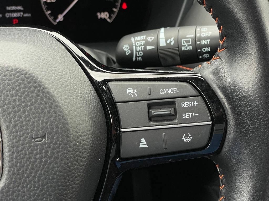 Used 2025 Honda HR-V Sport image 14
