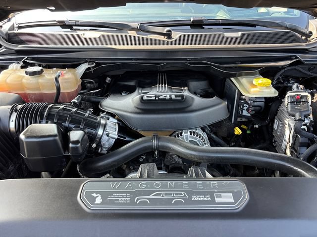 Used 2022 Jeep Grand Wagoneer Series III AWD/4WD image 36