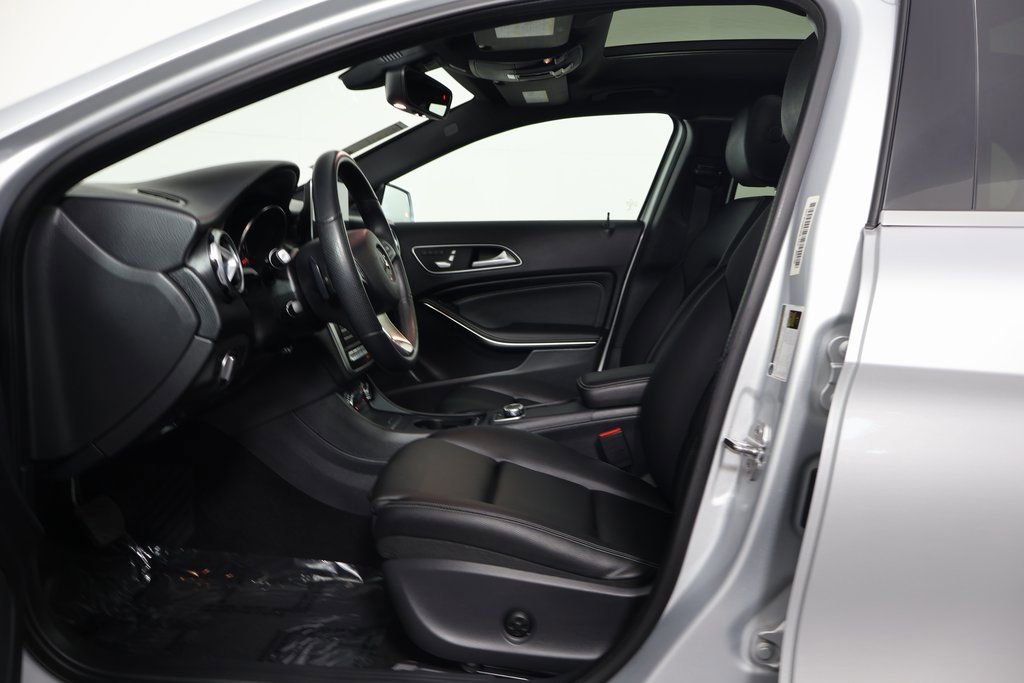 Used 2020 Mercedes-Benz GLA 250 4MATIC image 10