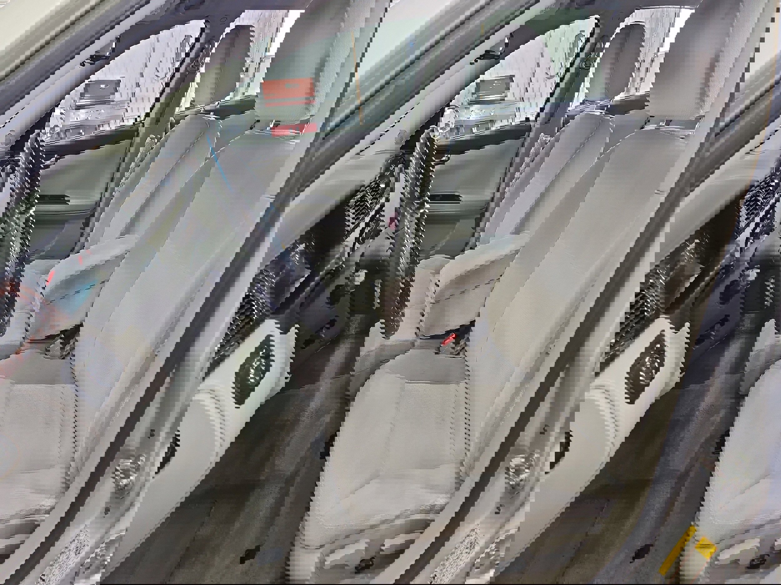 Used 2013 Chevrolet Impala LT FWD image 9