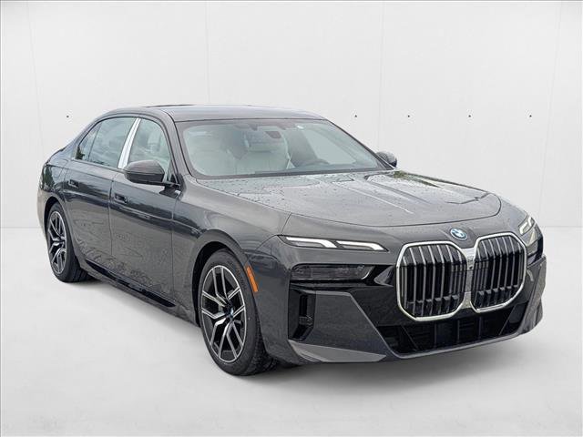 New 2026 BMW 750e xDrive w/ Luxury Rear Seating Package image 6