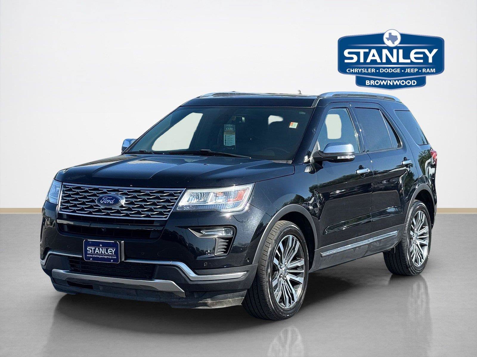 Used 2018 Ford Explorer Platinum AWD/4WD image 3