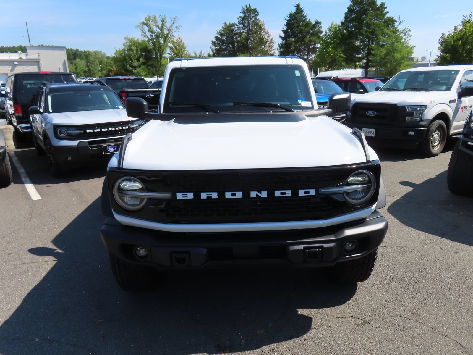 New 2026 Ford Bronco Badlands AWD/4WD image 2