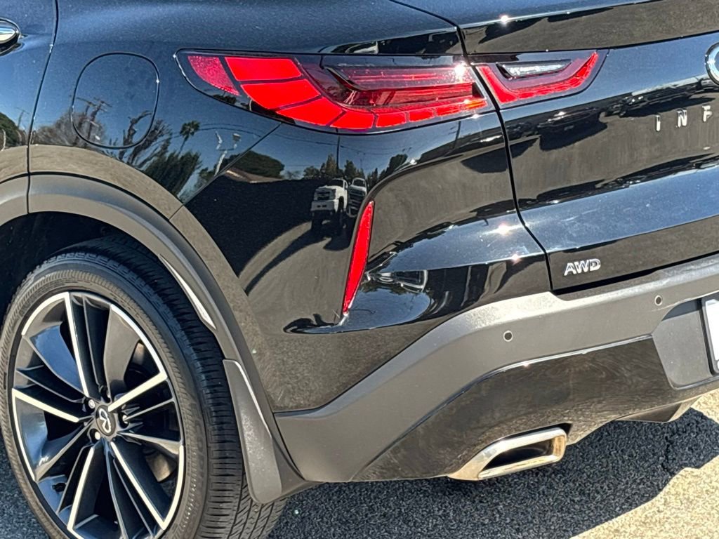 Used 2023 INFINITI QX55 Luxe w/ Cargo Package image 7