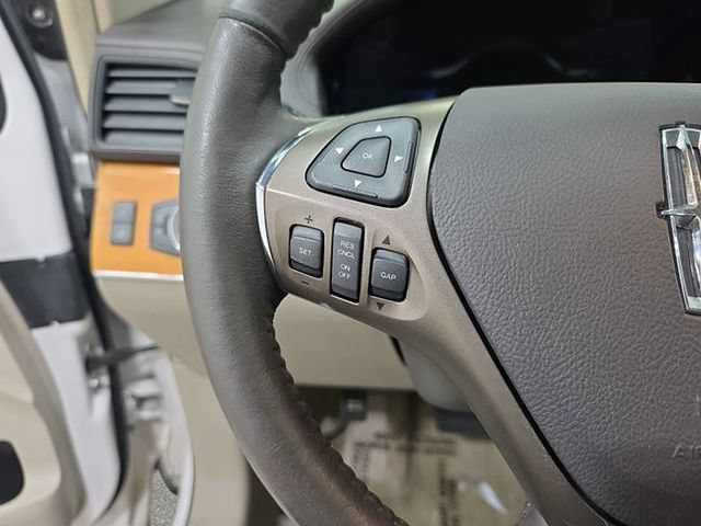Used 2015 Lincoln MKX AWD w/ Equipment Group 102A image 17