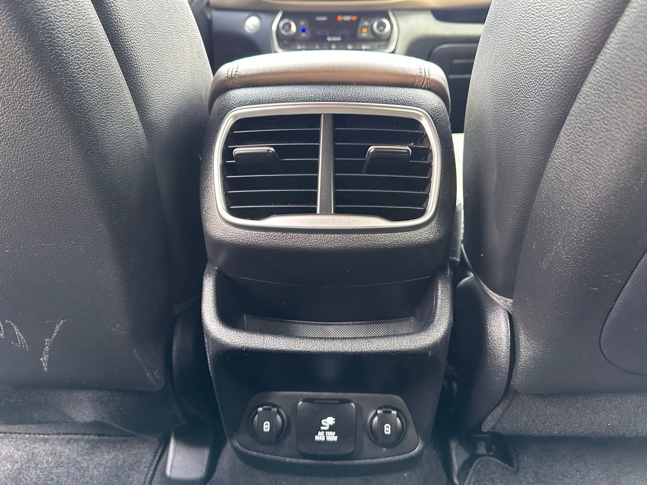 Used 2020 Hyundai Santa Fe Limited image 19