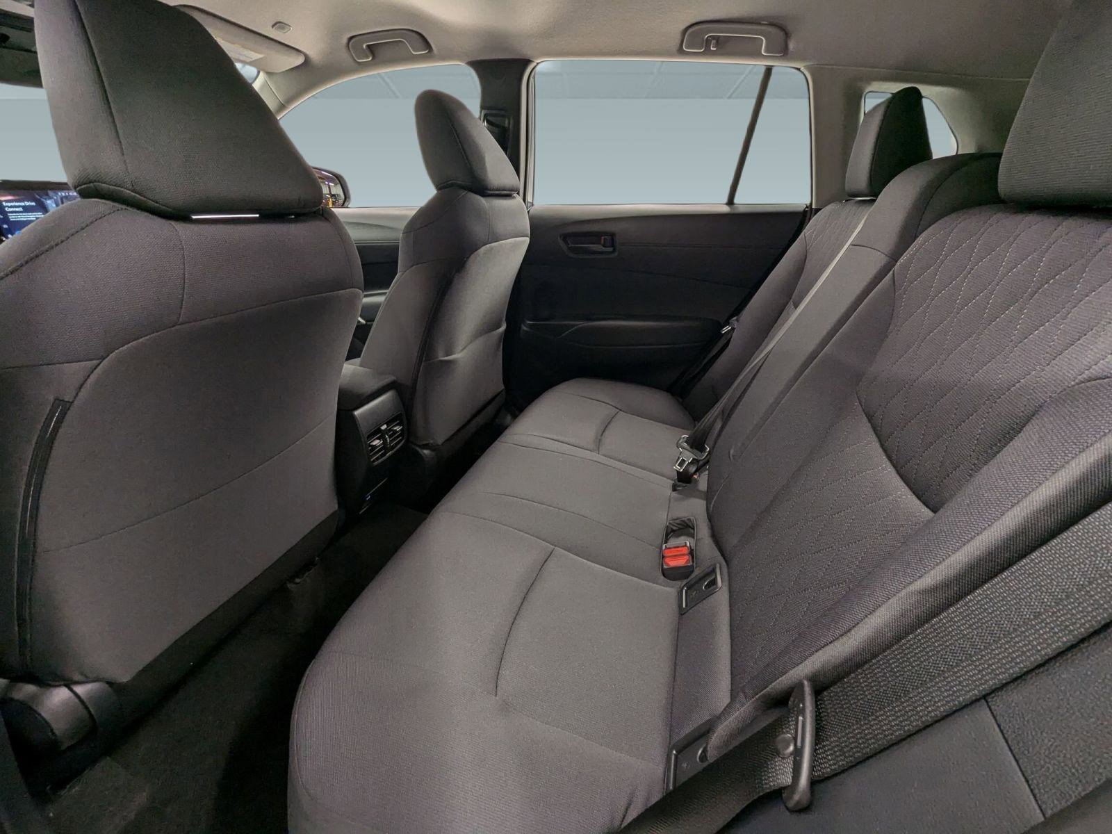 Used 2024 Toyota Corolla Cross LE image 18