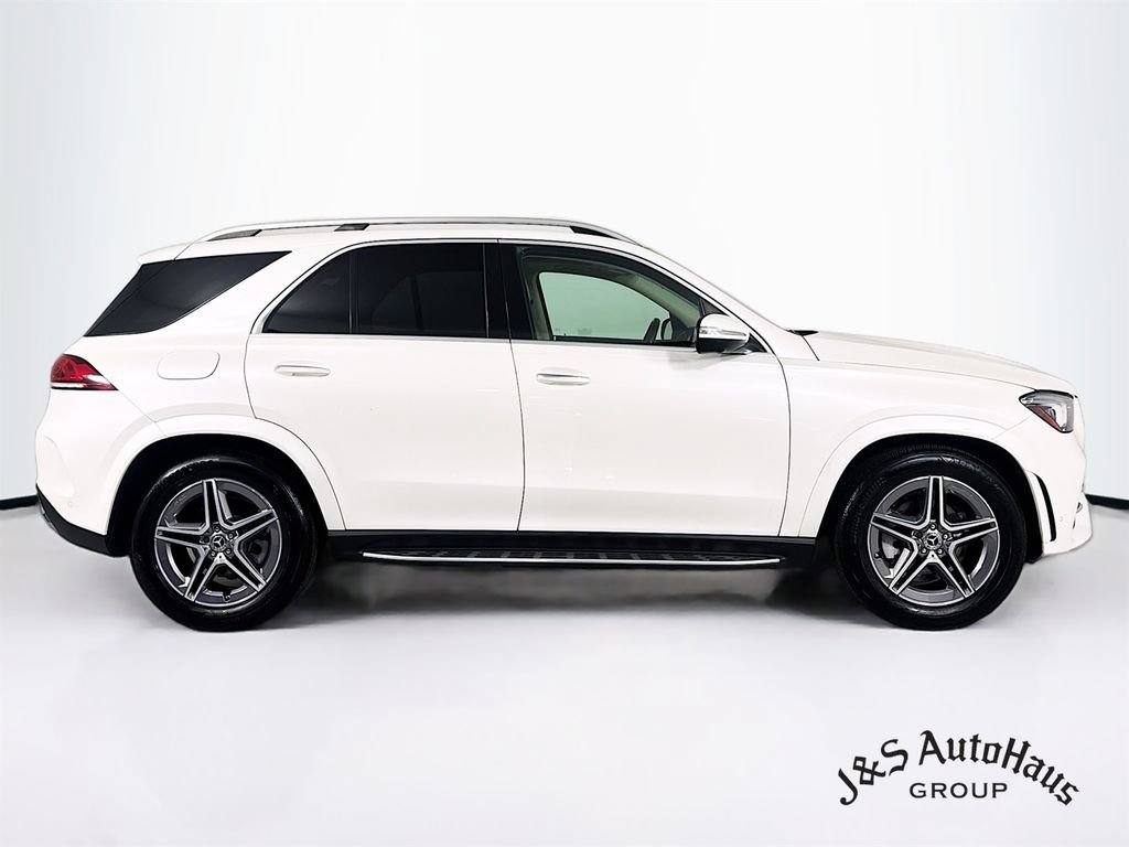 Used 2022 Mercedes-Benz GLE 350 4MATIC w/ AMG Line Exterior image 8