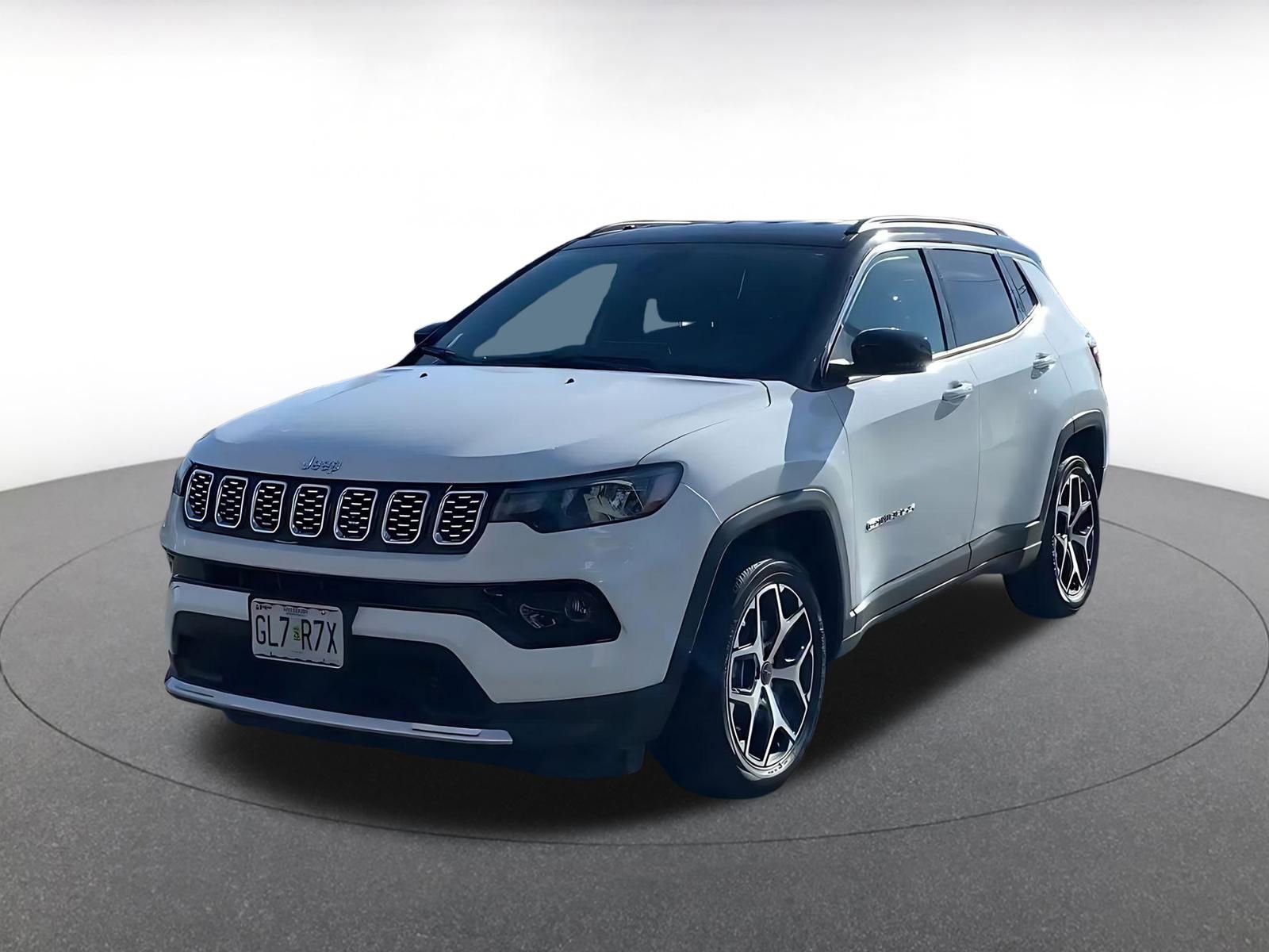 Used 2025 Jeep Compass Limited image 7