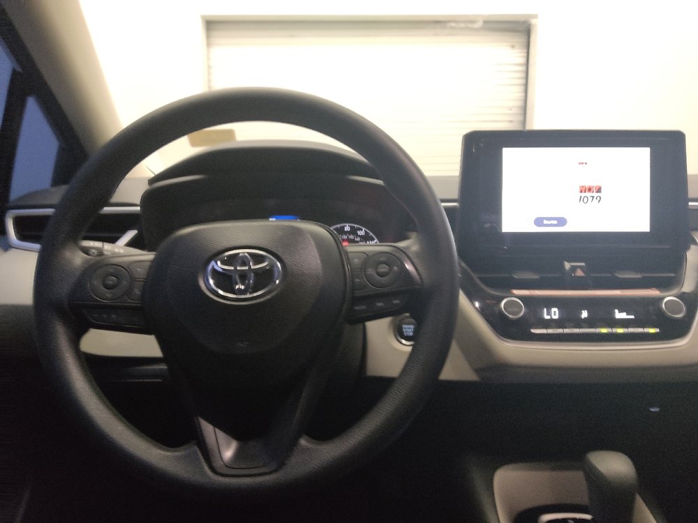 Used 2025 Toyota Corolla LE w/ Convenience Package FWD image 22