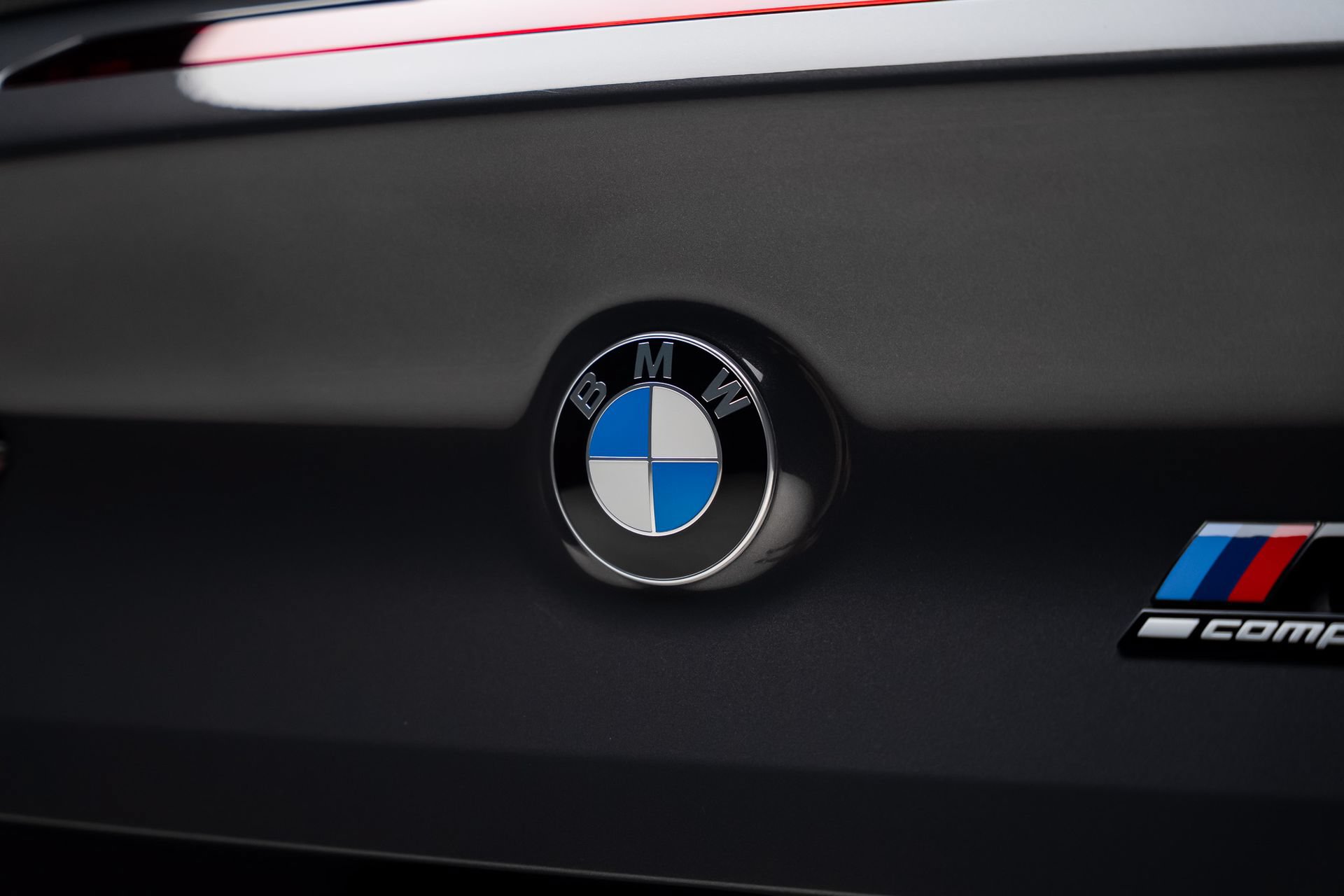 Used 2022 BMW M8 Competition w/ M Carbon Exterior Package AWD/4WD image 33